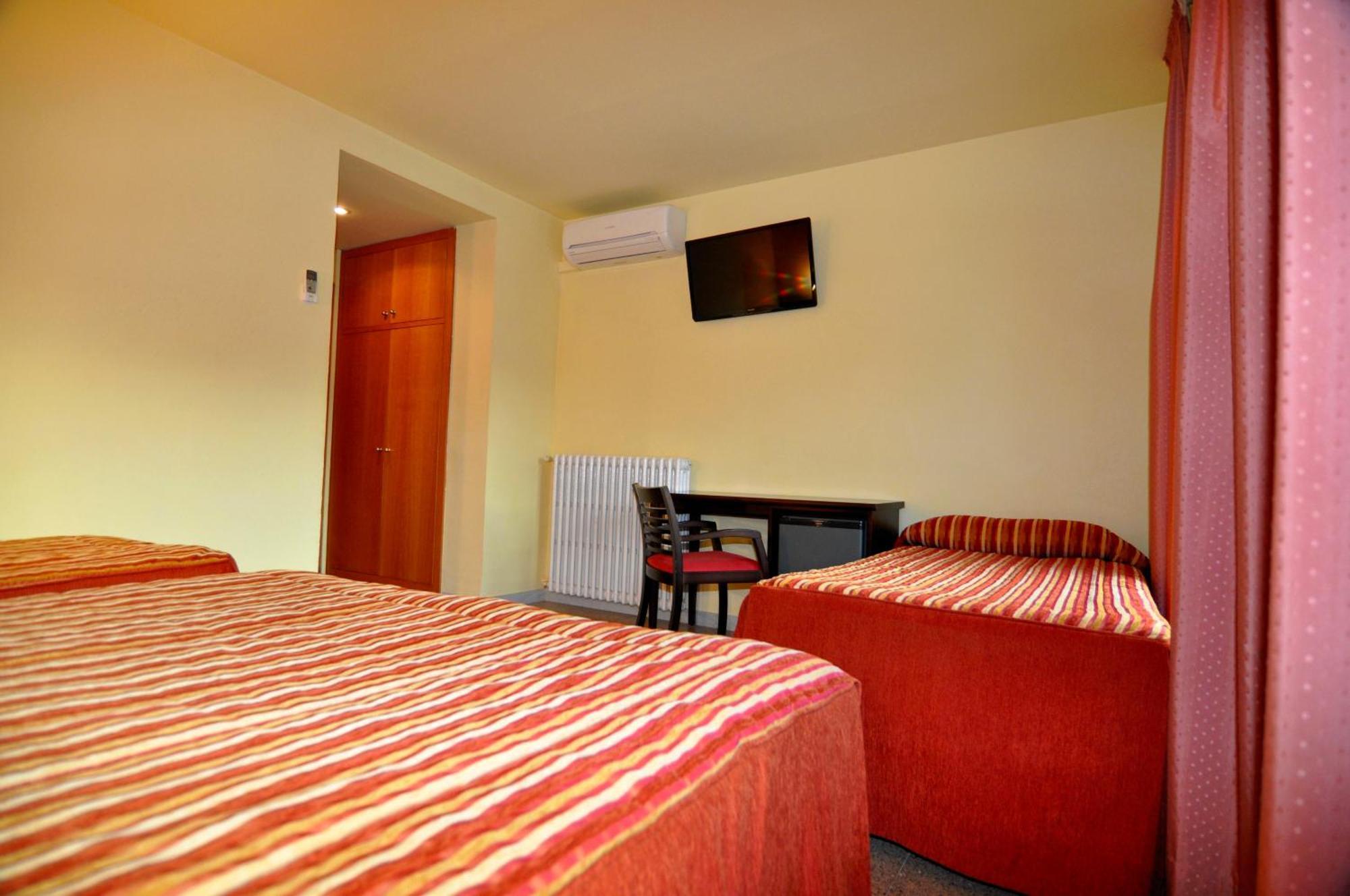 Hotel Solé La La Pobla de Segur Kültér fotó